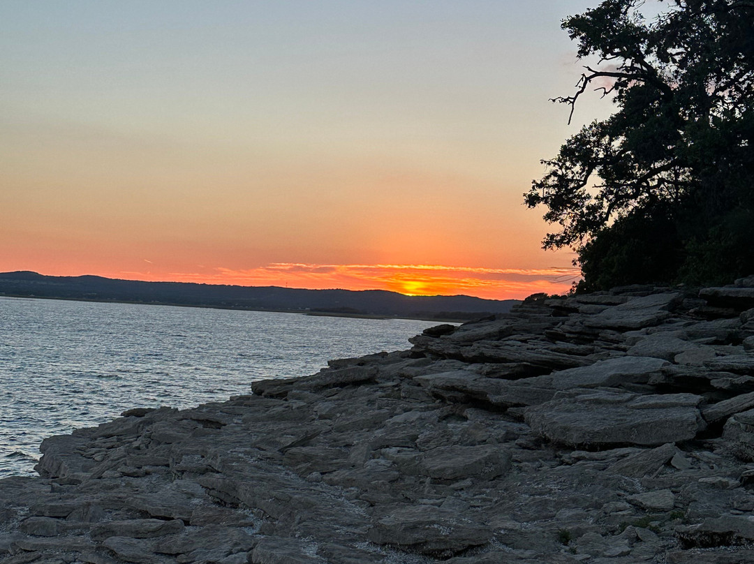 Rainbow Hearth Sanctuary and Retreat主图