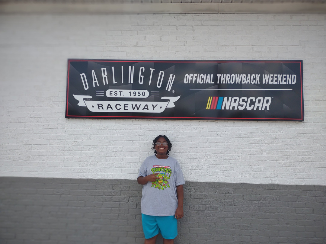 Darlington Raceway景点图片