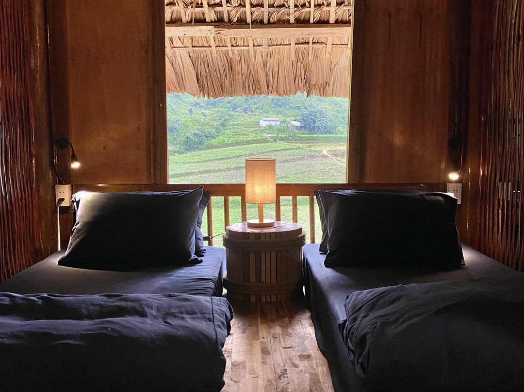Tớ Dày Du Già Village主图