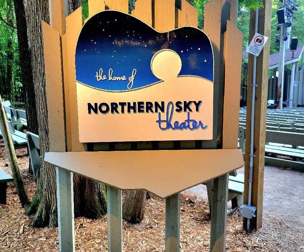 Northern Sky Theater景点图片