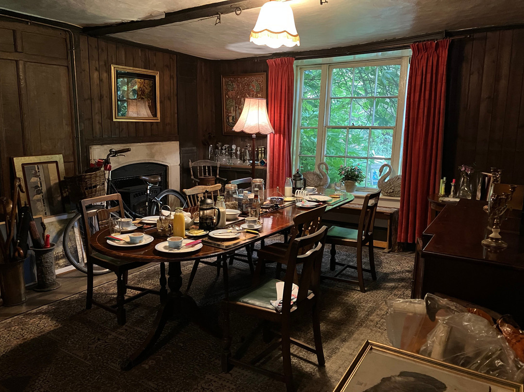 Old Manor House Bed and Breakfast主图