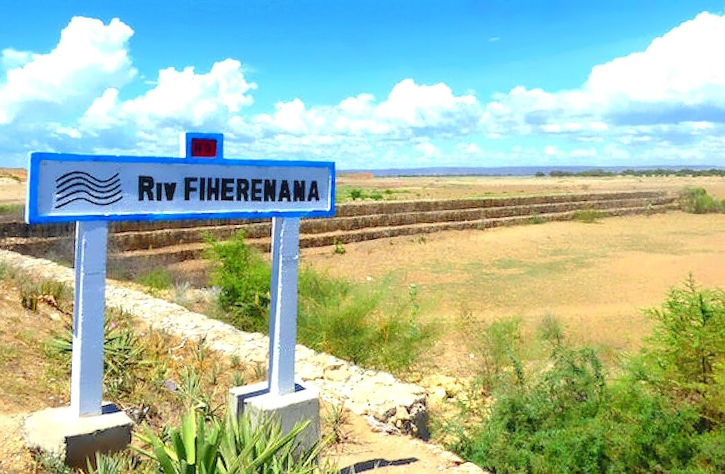Pont sur la Rivière Fihérénana景点图片