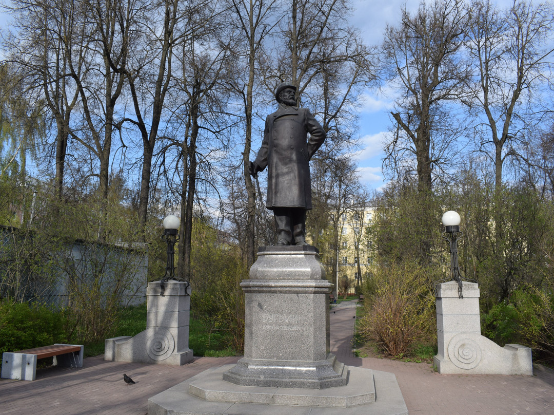 Monument to D.G. Burylin景点图片