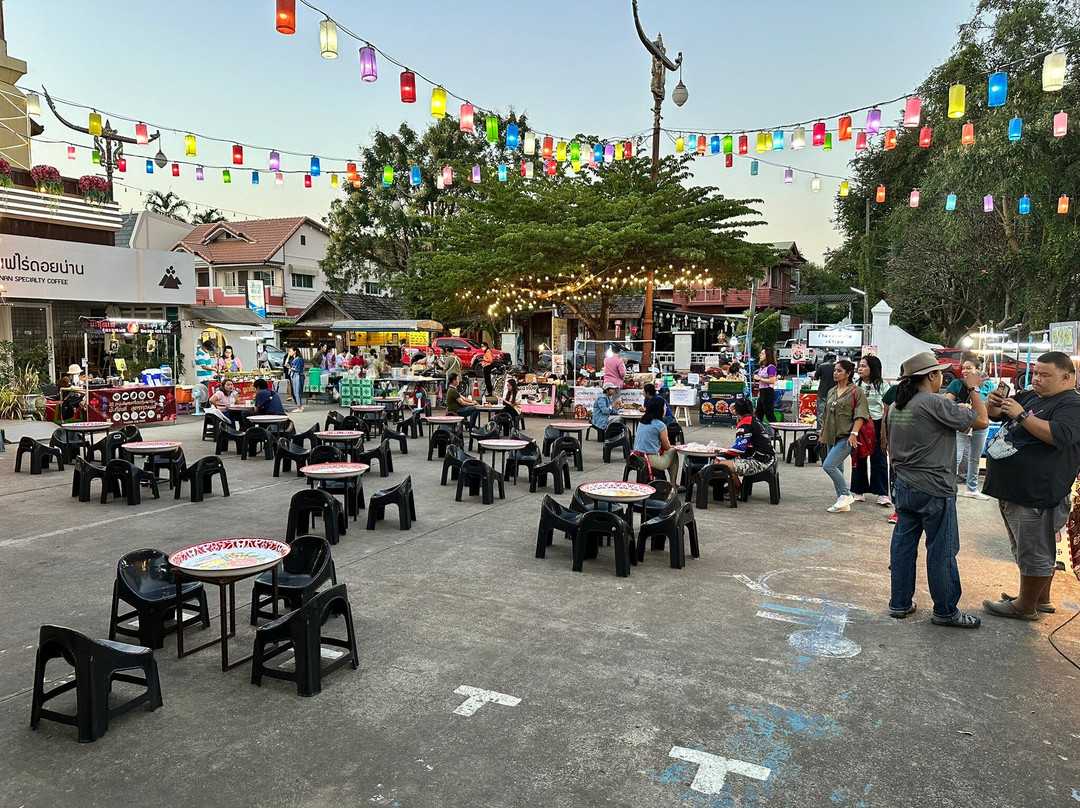 Kuang Mueng Nan Walking Street景点图片