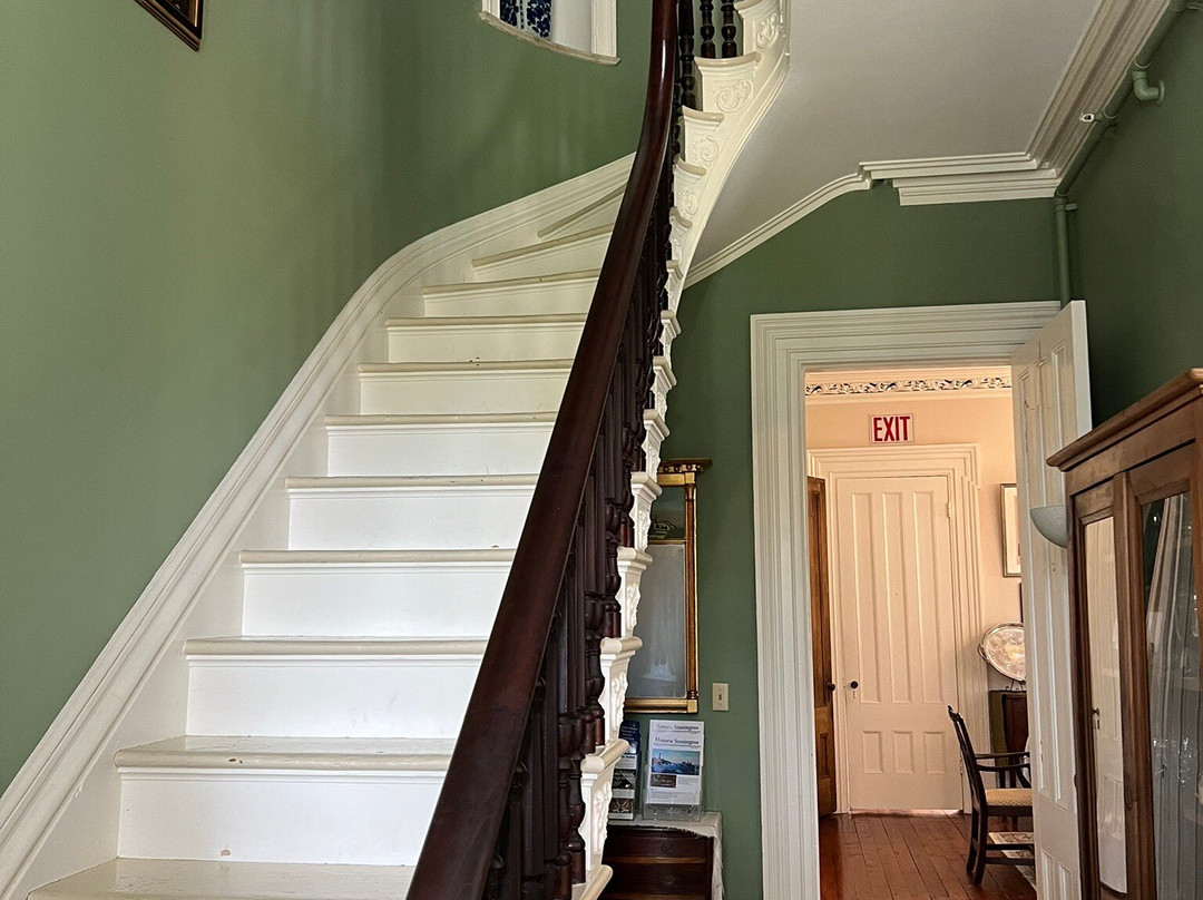 Captain Nathaniel B. Palmer House景点图片