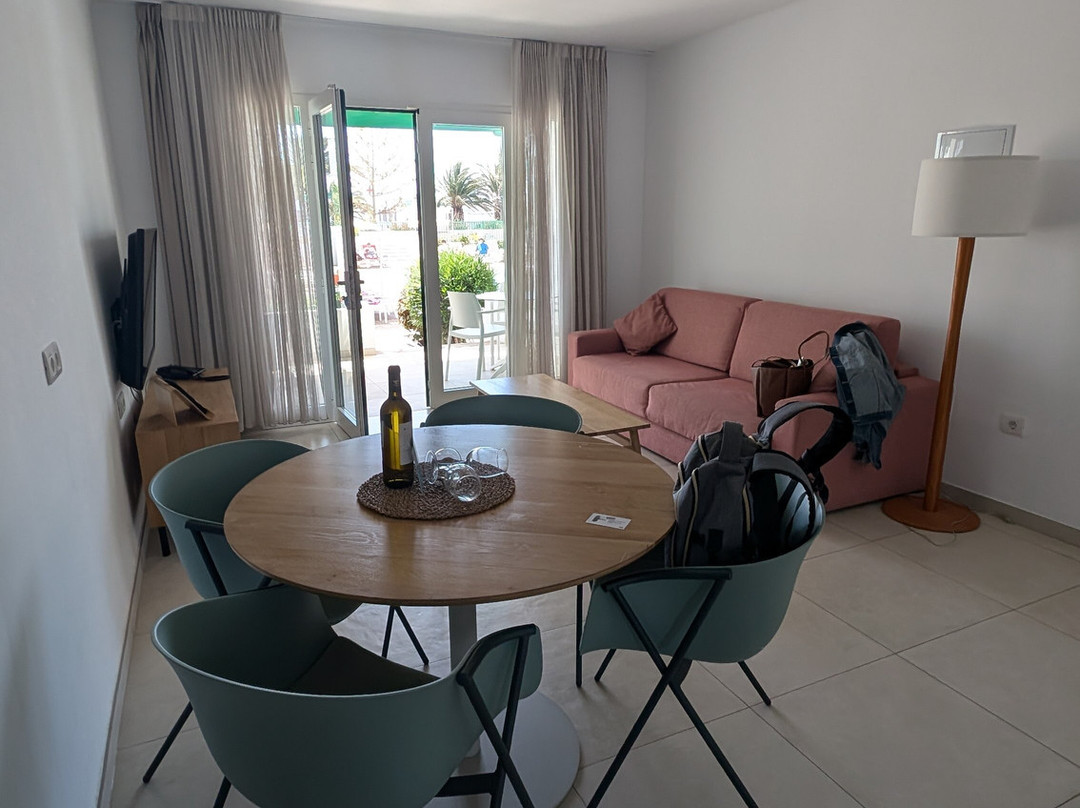 Nazaret Apartments主图