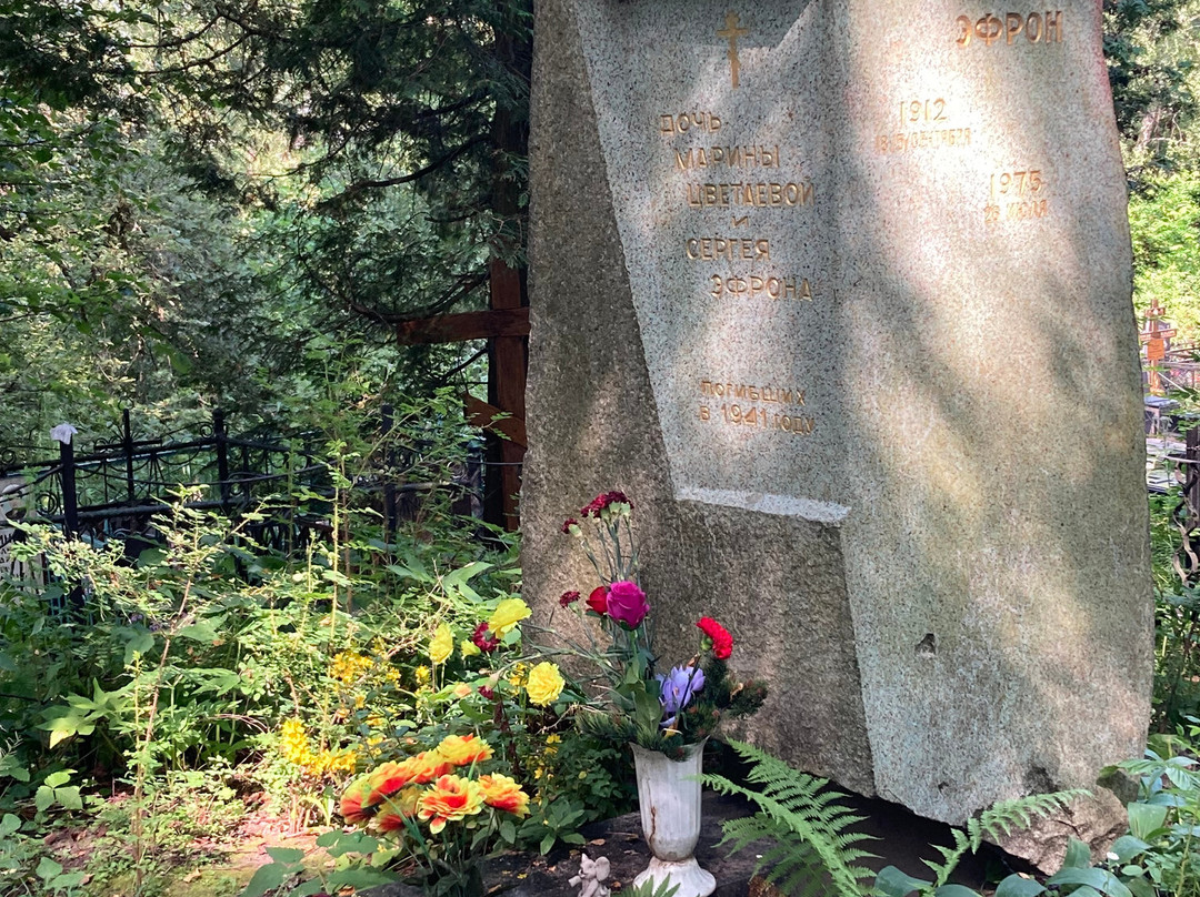 Old Cemetery-Tarusa必去景点