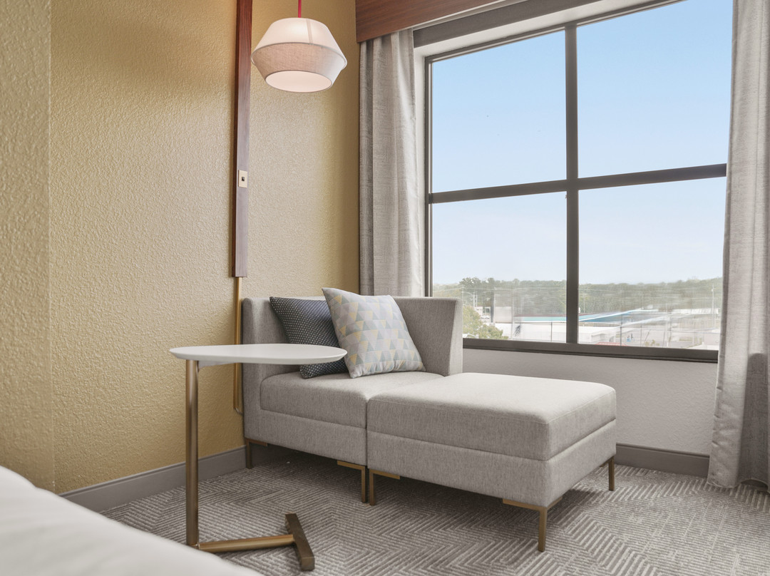 Holiday Inn Montgomery Airport South By IHG主图