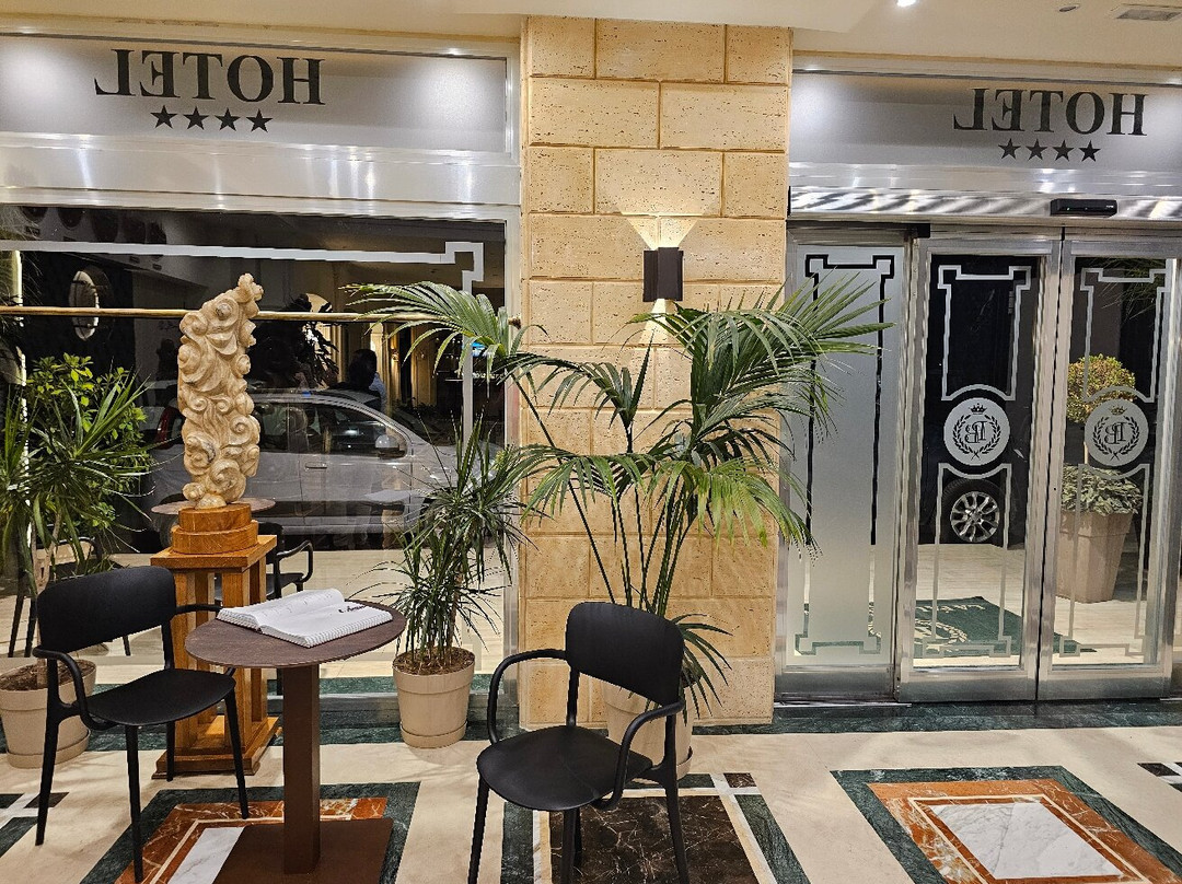 La Paloma Blanca Hotel主图