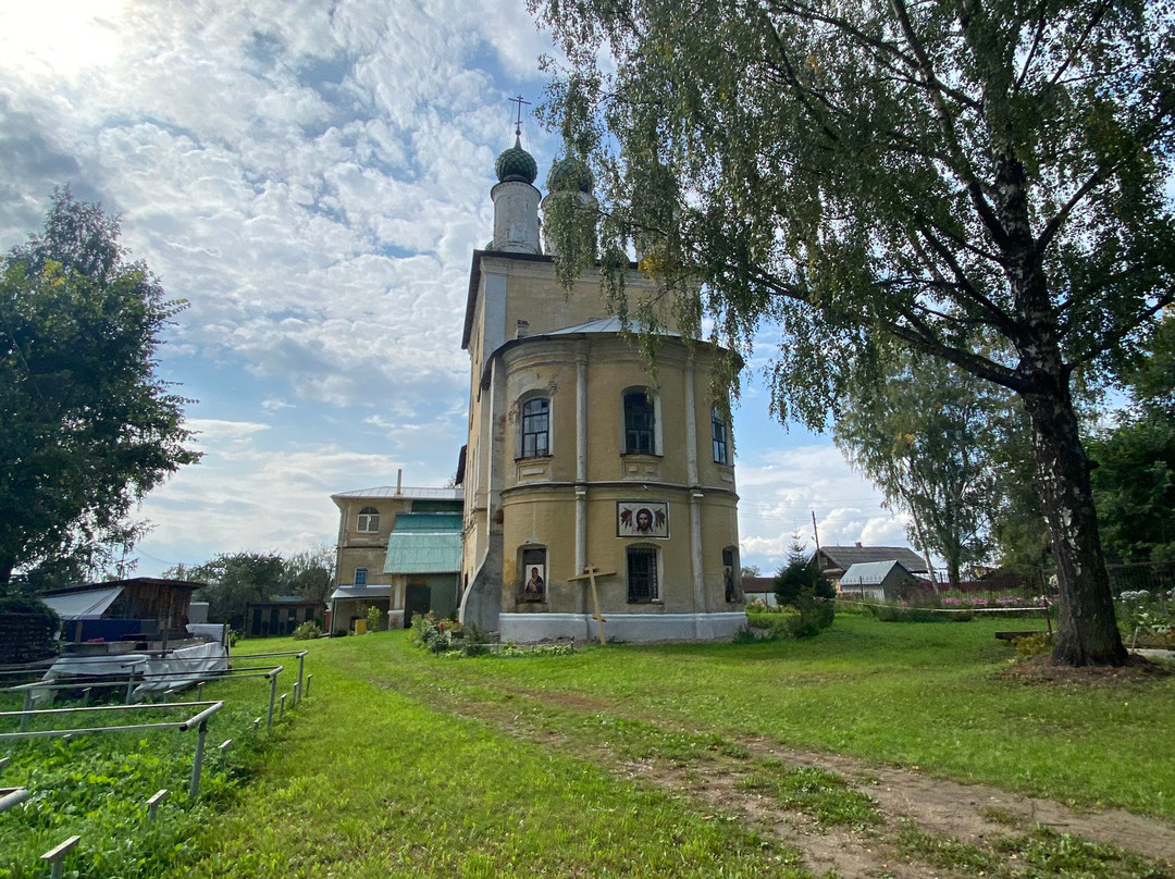 Church of the Divine Savior and St. Mikhail the Archangel景点图片