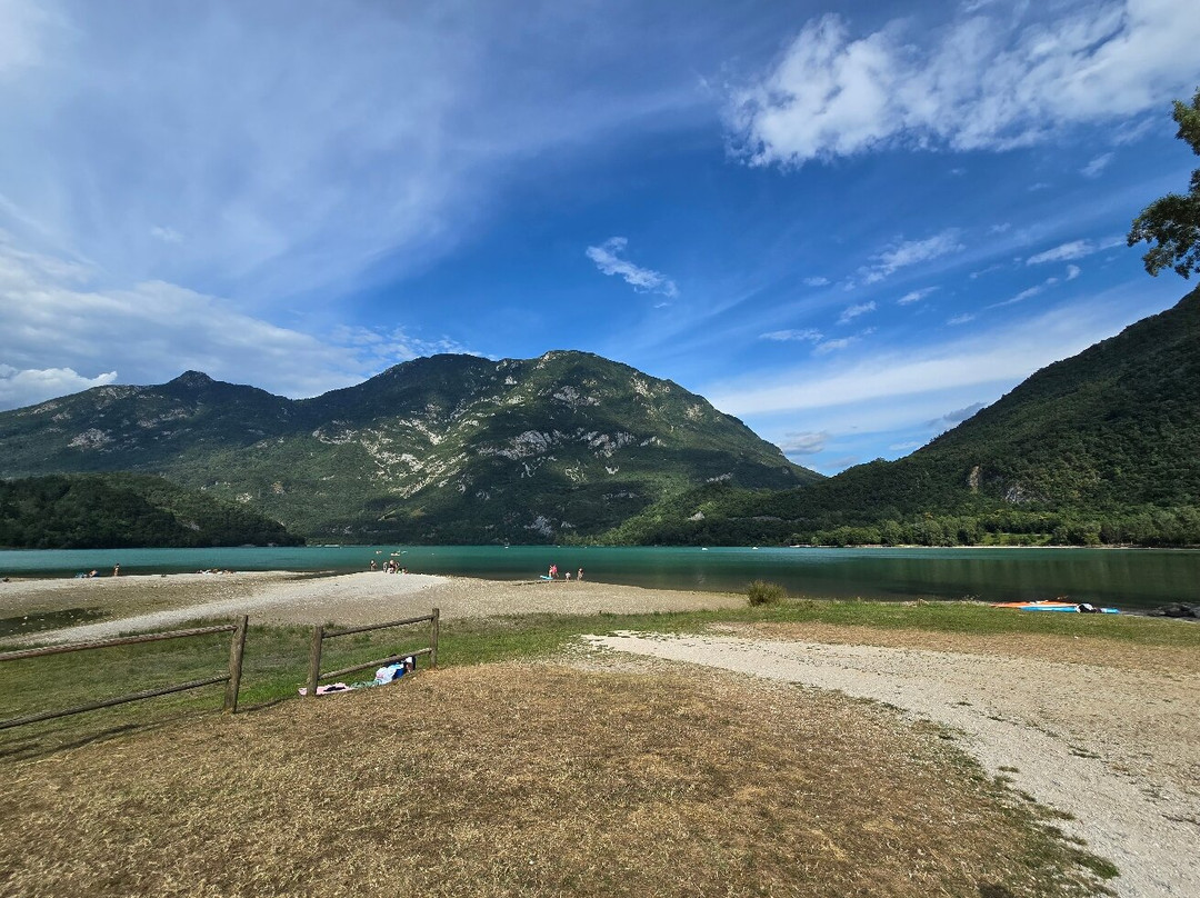 Lago Di Cavazzo景点图片