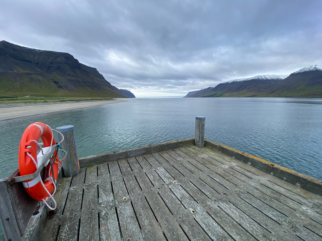 Hotlsfjara Pier-Holt必去景点
