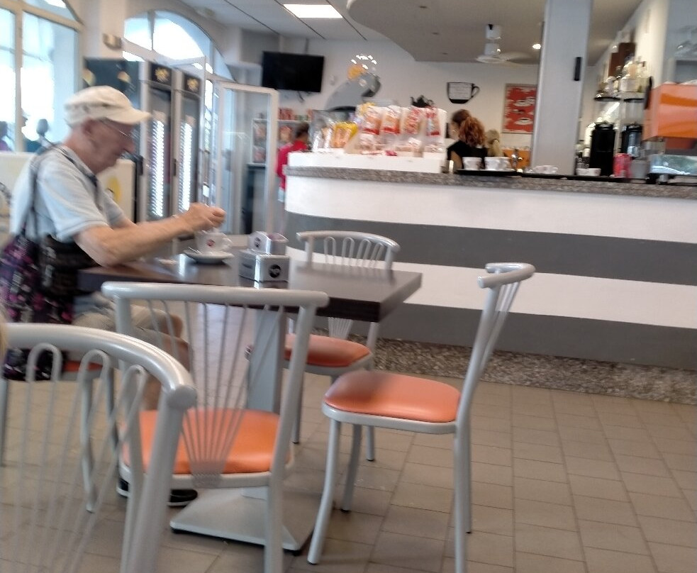 Bar Aragosta-切塞纳蒂科必去景点