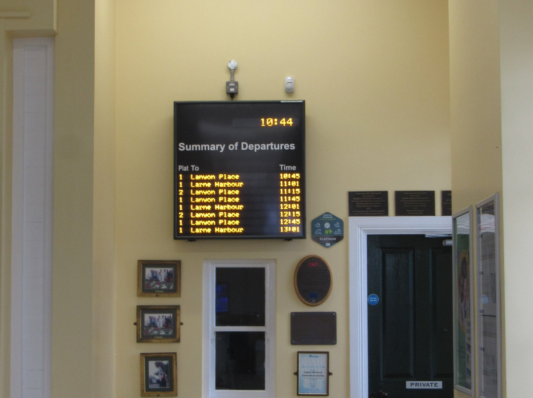 Whitehead Railway Station景点图片
