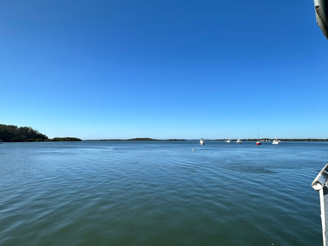 Riverside Motel主图