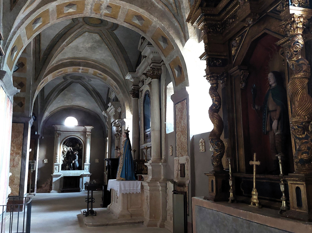 Chiesa Parrocchiale San Giovanni Battista-Castelvecchio Calvisio必去景点