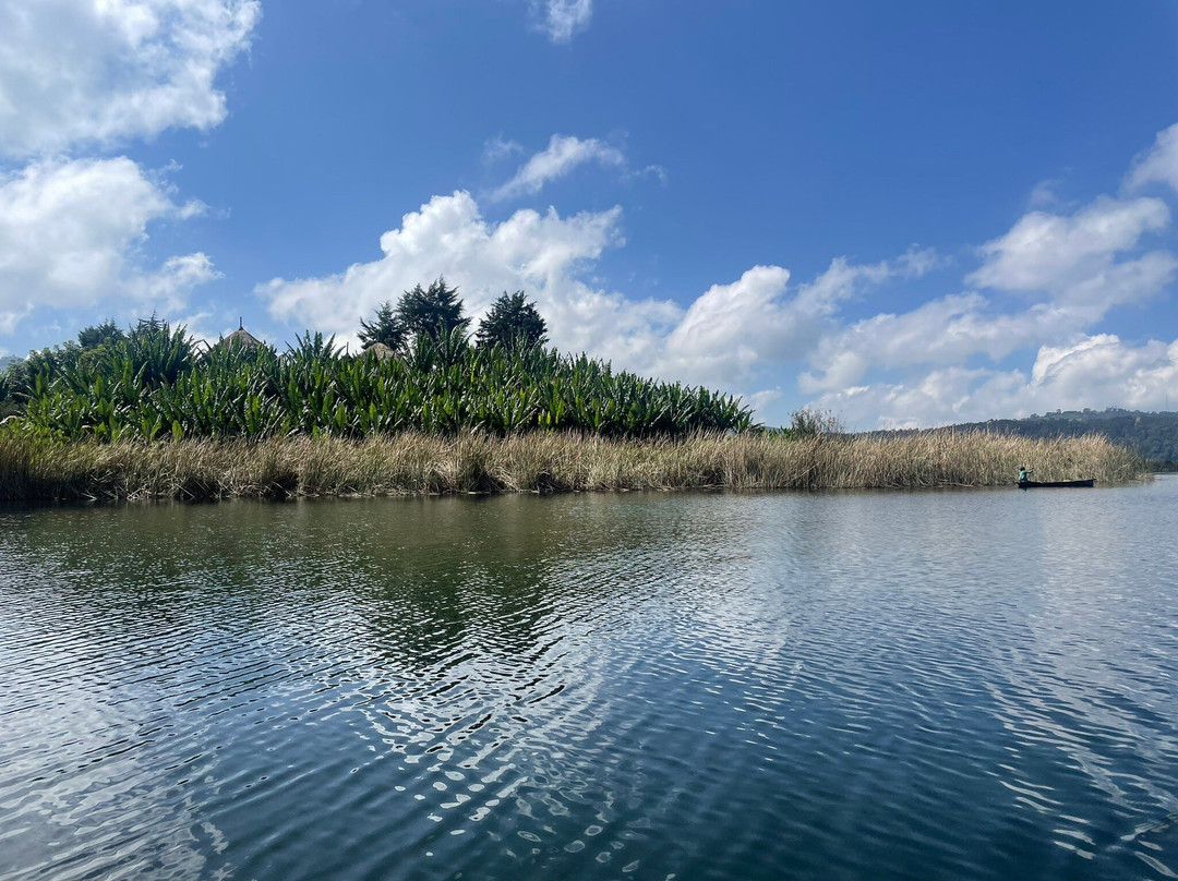 Wenchi Crater Lake & Hiking景点图片