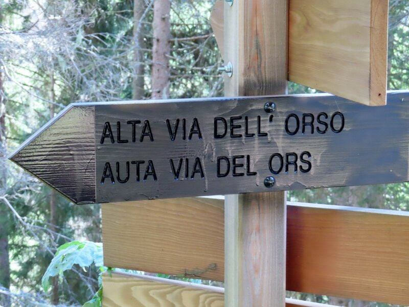 Alta Via Dell'orso-Colle Santa Lucia必去景点