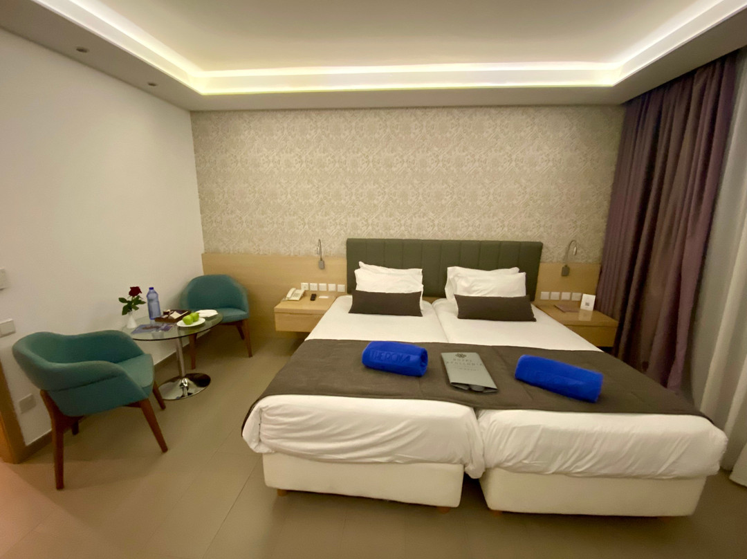 Royal Apollonia主图