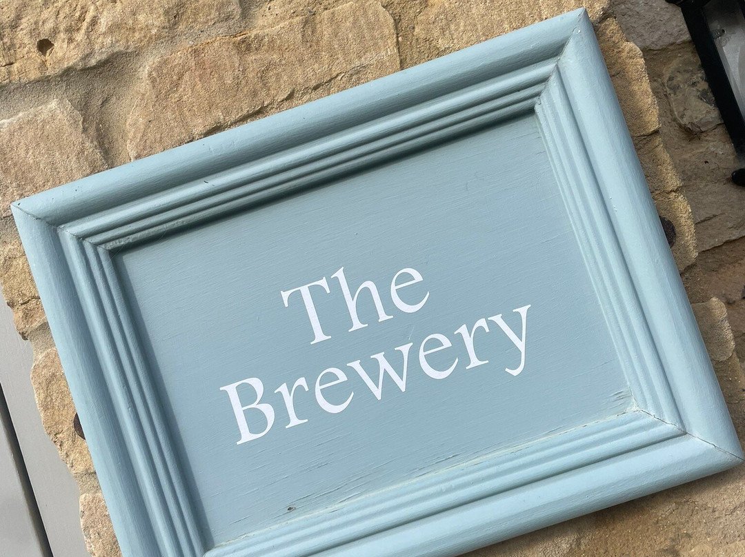 The White Hart主图