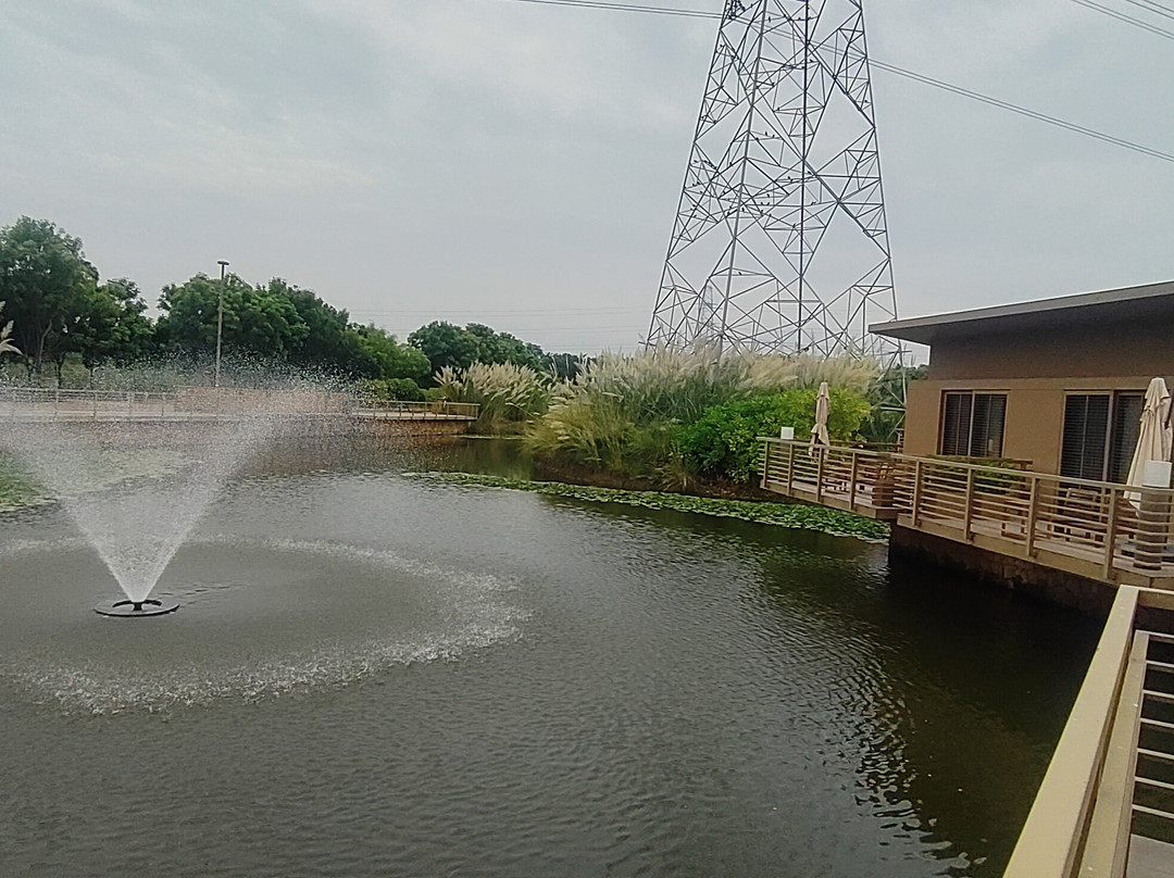 Life At Repose: Lake Villas Resort & Club主图