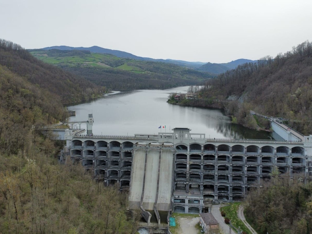Lago di Trebecco e Diga del Molato景点图片