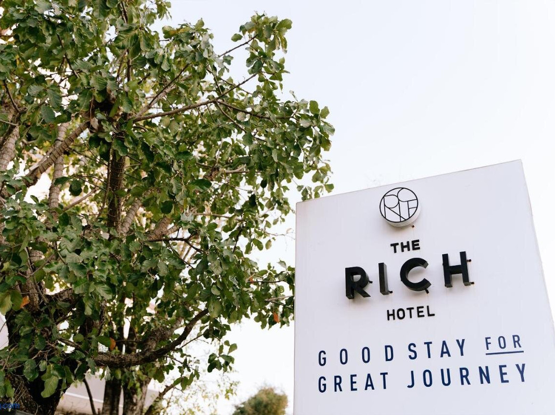The Rich Hotel