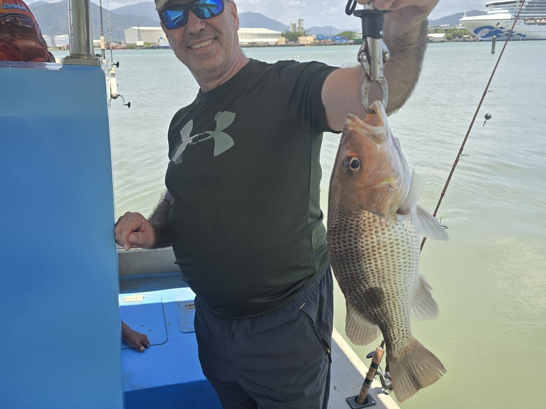 Paradise Sport Fishing Adventures景点图片