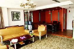 金色柠檬酒店主图