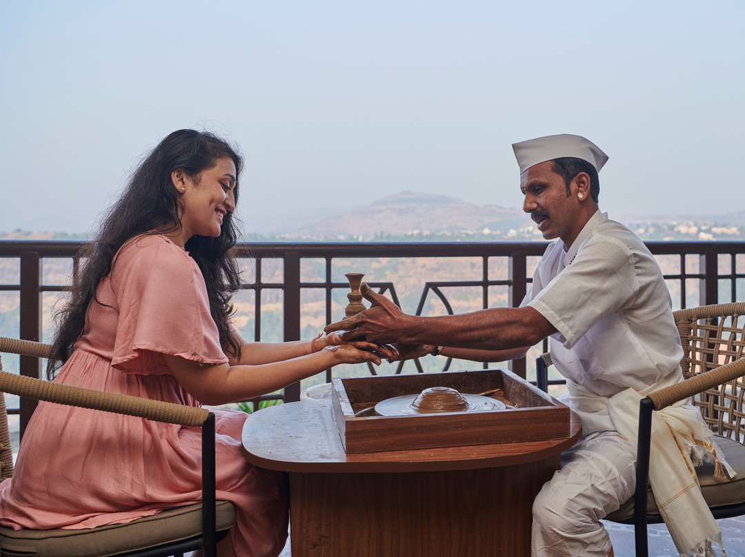 公爵度假酒店主图