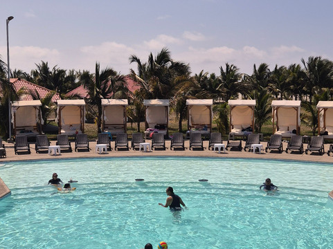 蓬塔科科别墅海滩