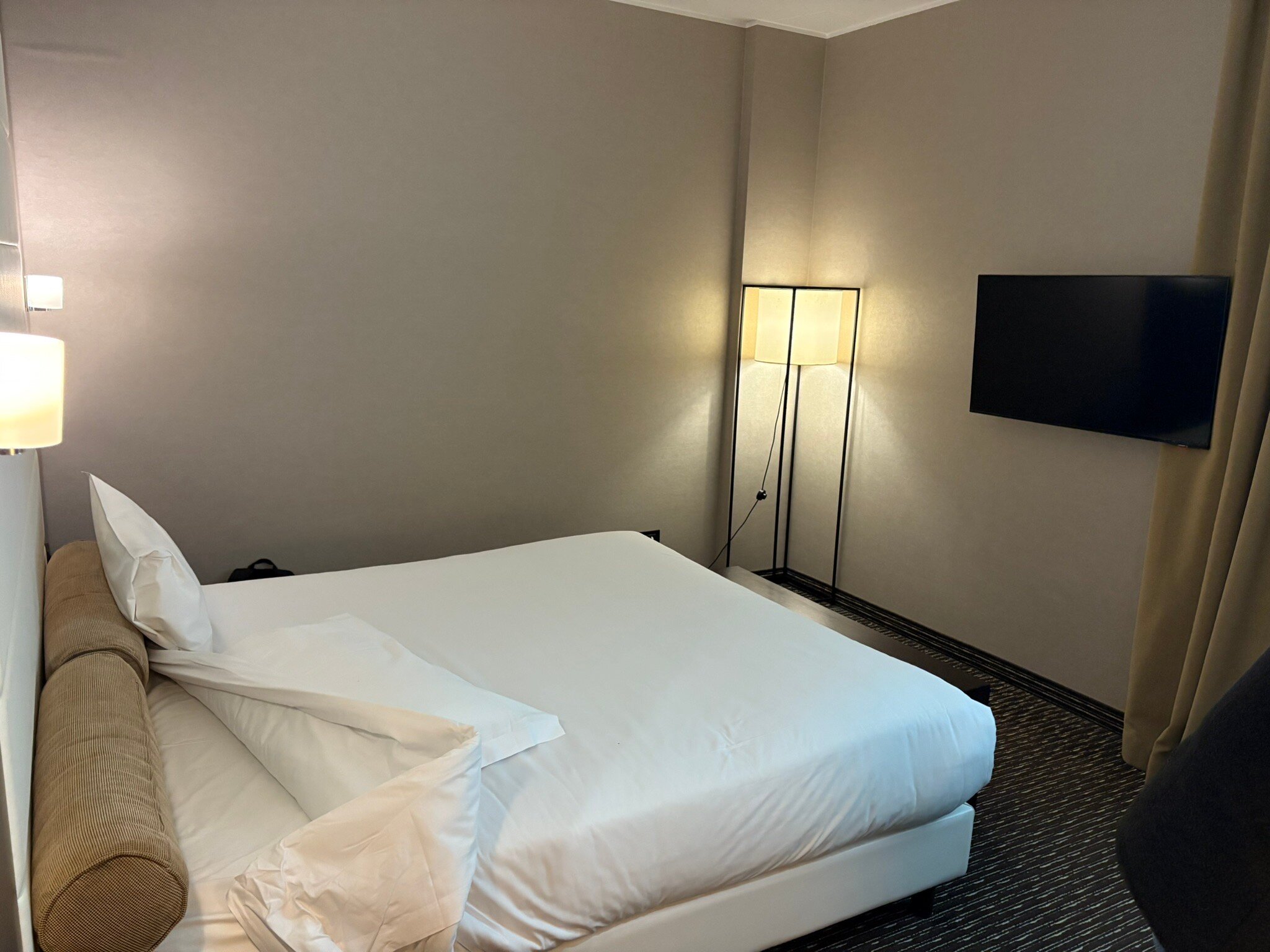 H2C Hotel Milanofiori-官方