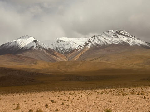 Pukina Travel-拉巴斯必去景点