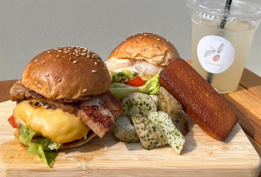 おやつとバーガーのお店 Graine