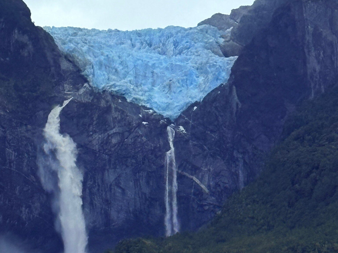 Ventisquero Colgante-Puyuhuapi必去景点