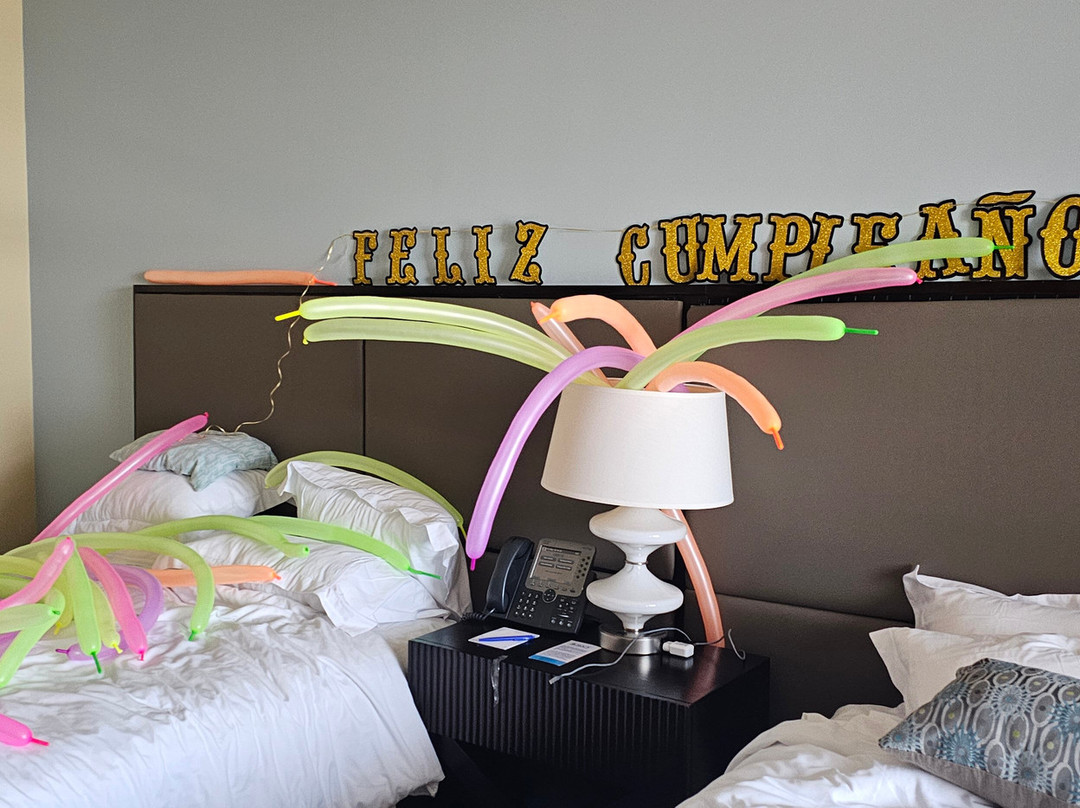 Crocs Resort & Casino主图