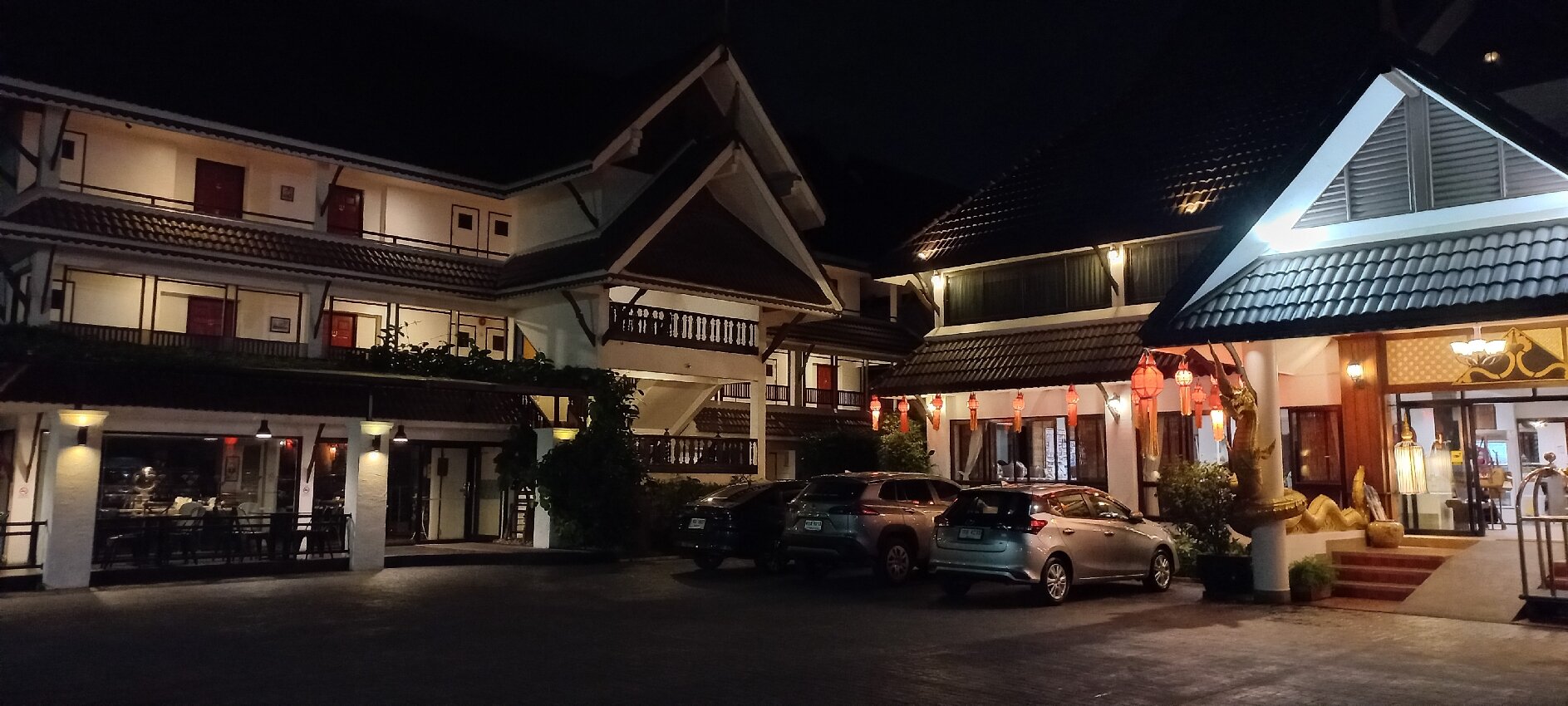 纳卡拉酒店-官方