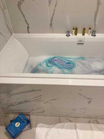 苏格兰人酒店主图