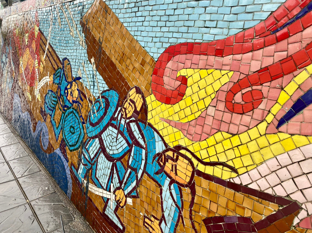 Hanoi Ceramic Mosaic Mural-河内必去景点