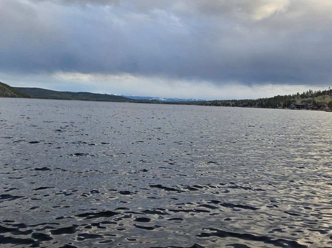 The Beach at Grand Lake-格兰德湖必去景点