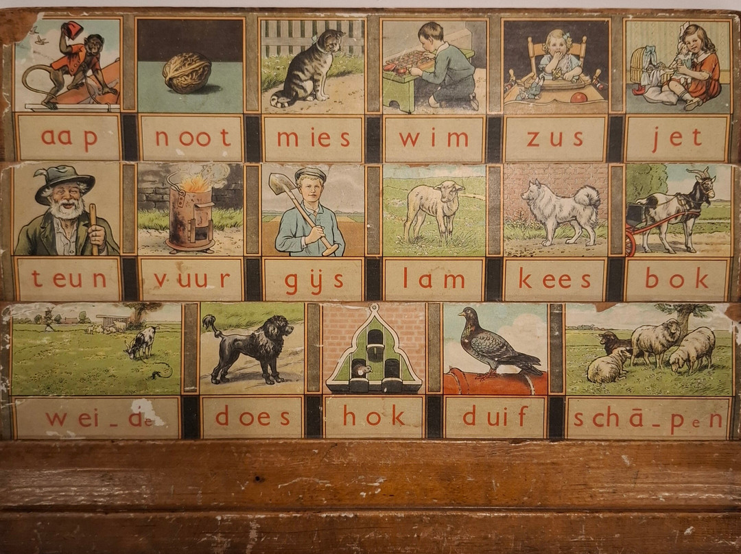 Museum "het Schooltje Van Dik Trom"