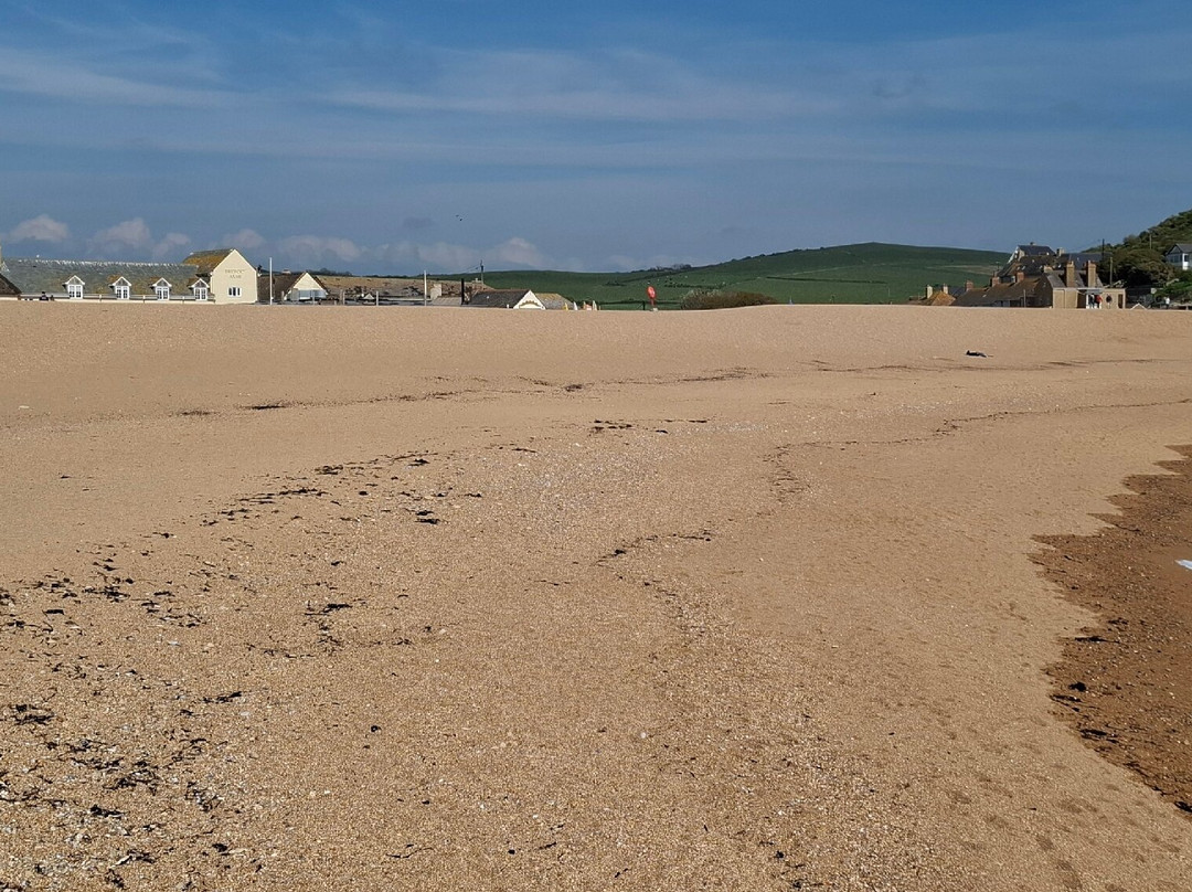 West Bay East Beach景点图片
