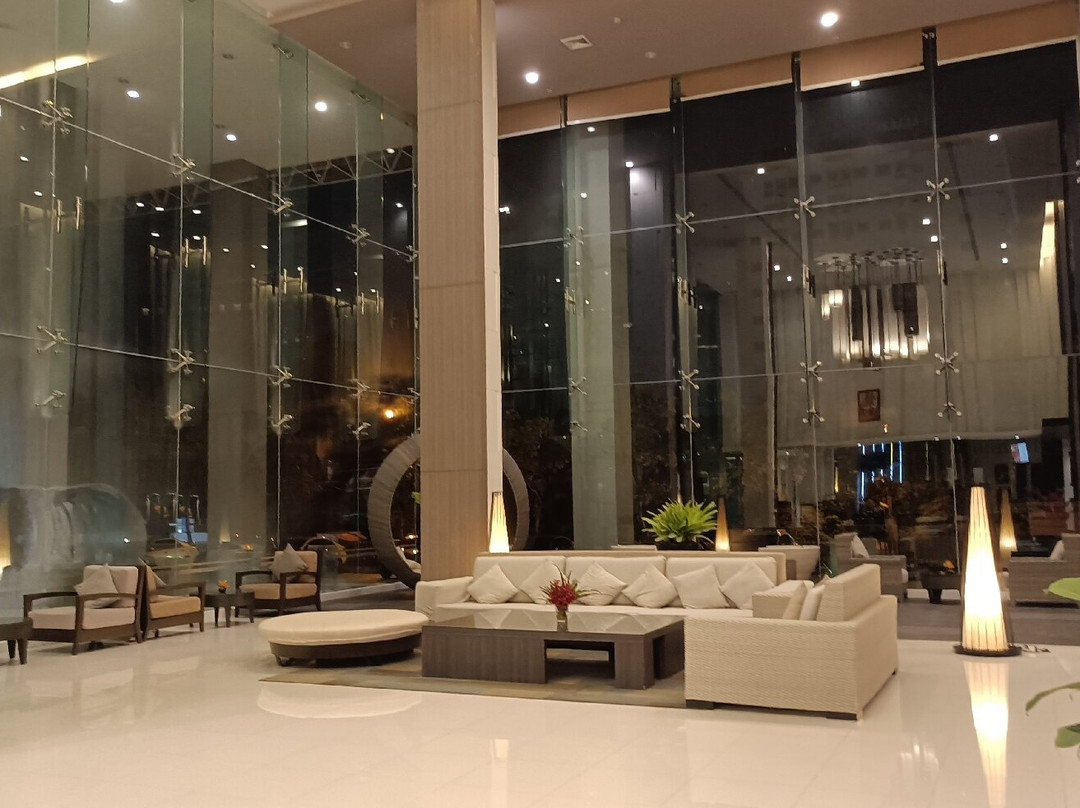 凯弥欧经典酒店，罗勇主图