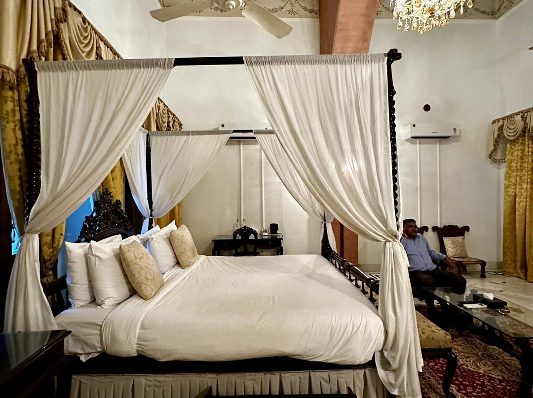 拉克西米尼瓦斯宫酒店主图