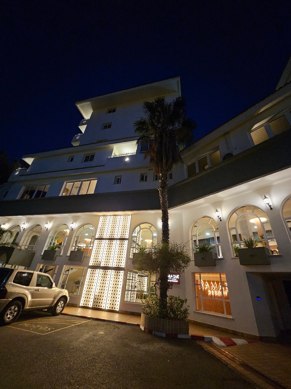 顶峰酒店-官方