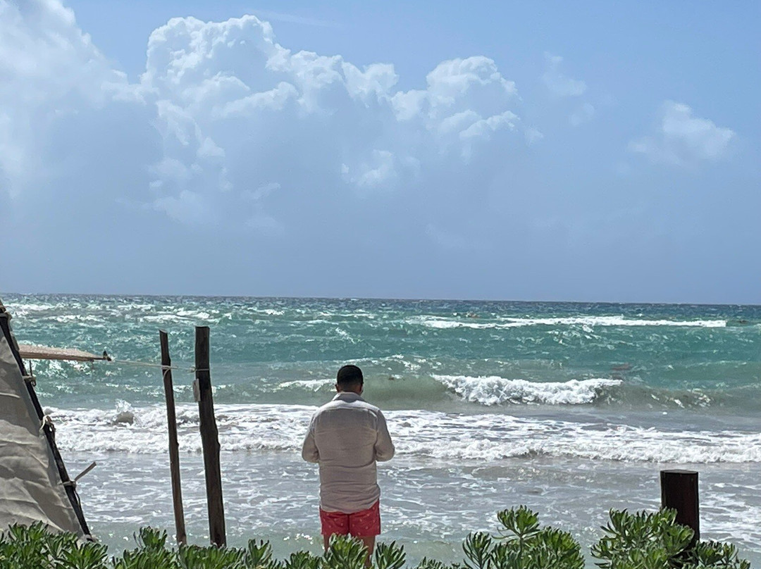 土龙沙滩-阿范特拉斯港必去景点
