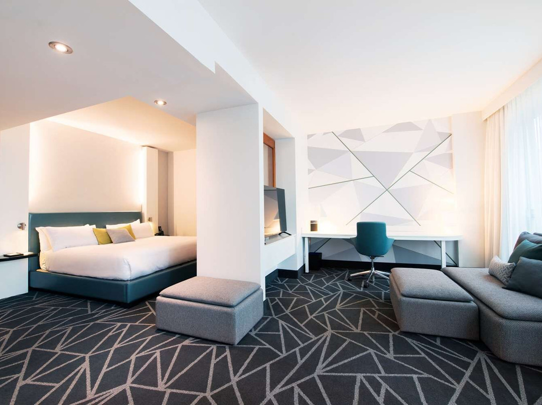 Warwick Le Crystal - Montréal