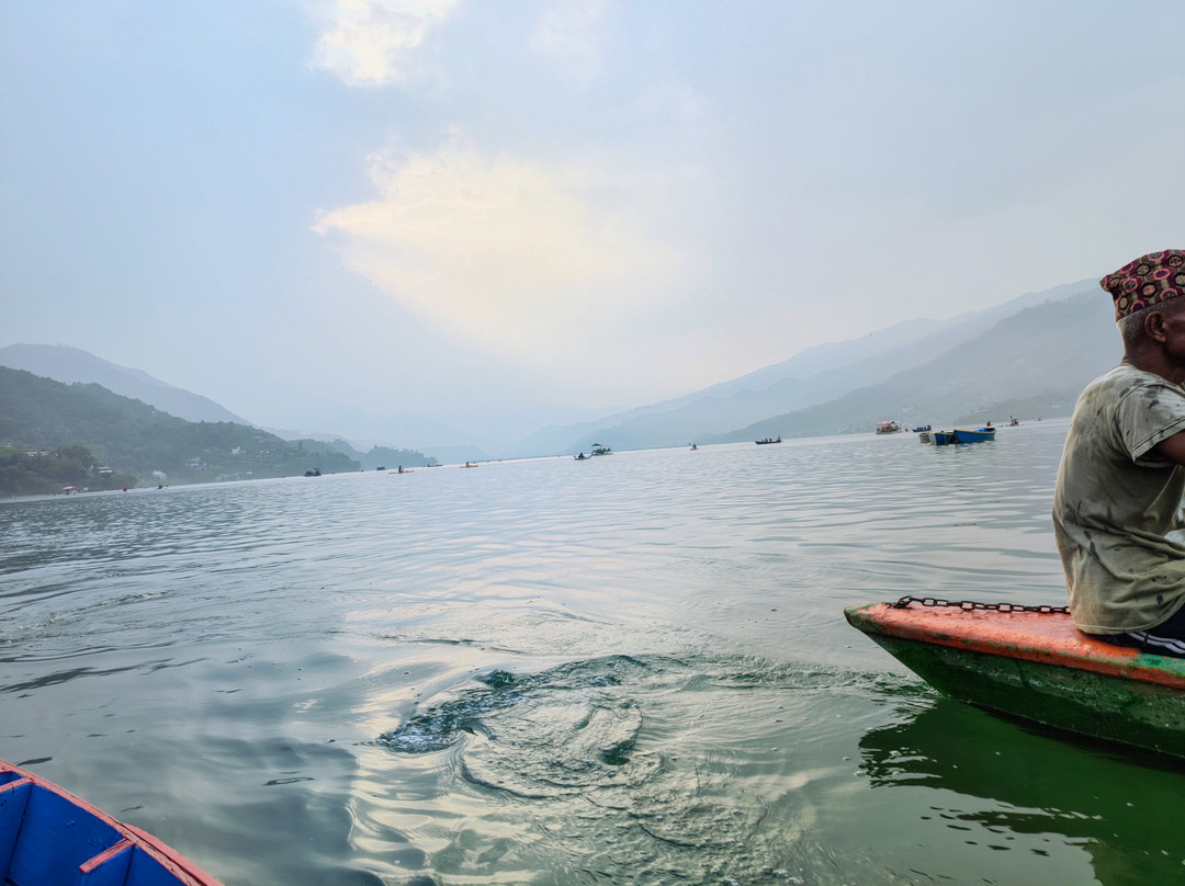 巴拉喜庙-博卡拉必去景点