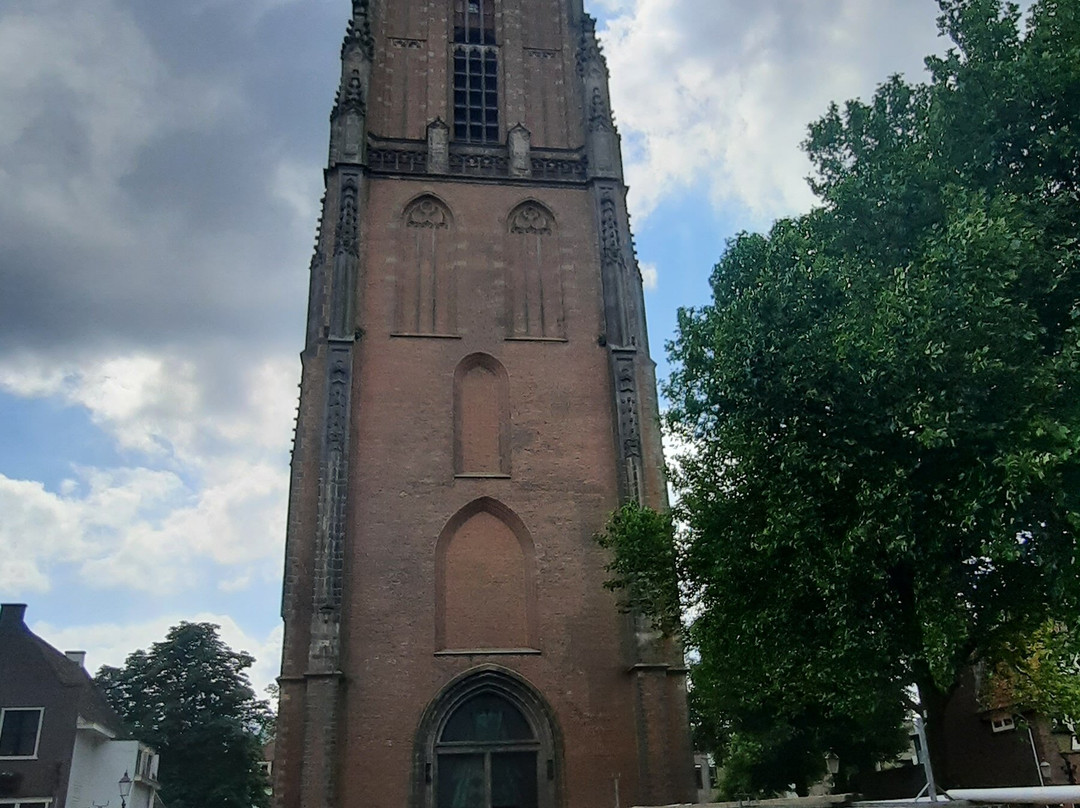 Onze-Lieve-Vrouwetoren-阿默斯福特必去景点