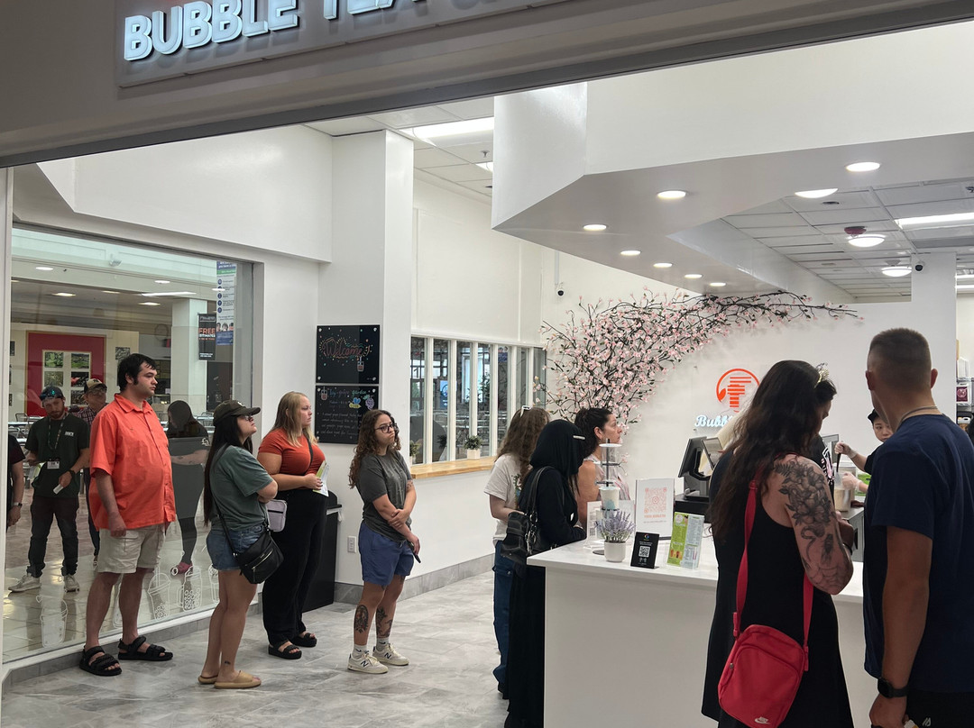 Champlain Centre Mall-Plattsburgh必去景点